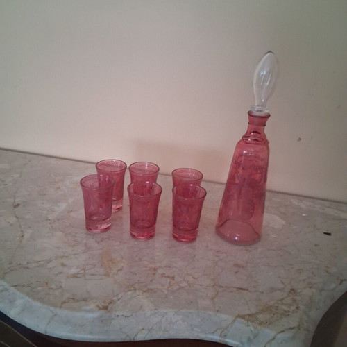 Vintage liqueur set with carafe and 6 cranberry pink glasses like new