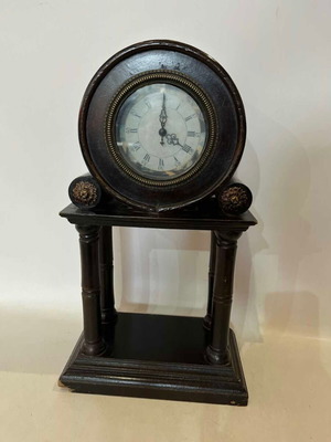 Vintage wooden table clock with brass details, 41x22x12 cm