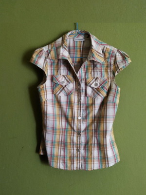 Women's short-sleeve shirt used, colorful, cotton, size M