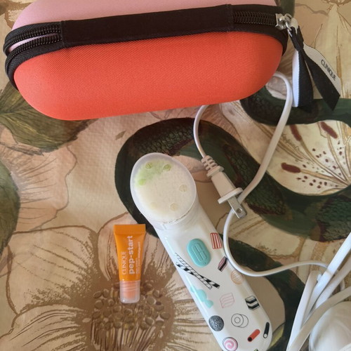 Clinique Sonic System with American Plug, like new