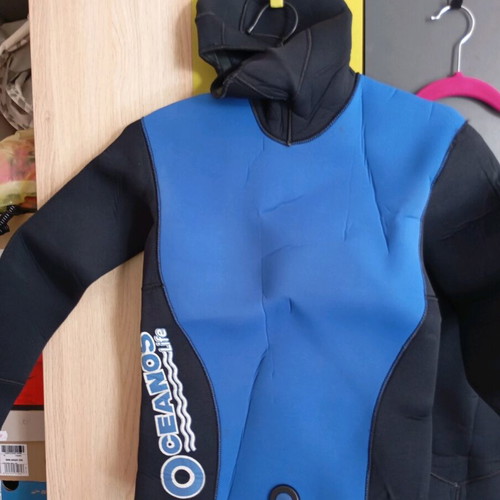 Wetsuit unisex size S/M 5mm used