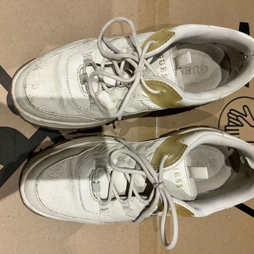 Guess shoes size 40 athletic like new, white and beige