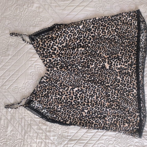 Leopard top with black lace Stradivarius like new, size M