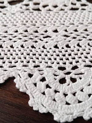 Crocheted Table Runner like new, white with sun pattern
