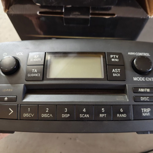 Toyota Corolla Verso 2000 Car Stereo CD Like New with USB Adapter and Shelf