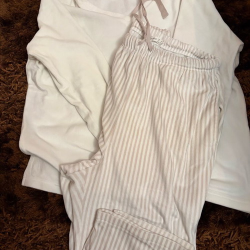 Oysho pyjama like new, beige, top medium, bottom small