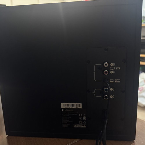 Logitech Z533 speakers used with subwoofer and wired remote
