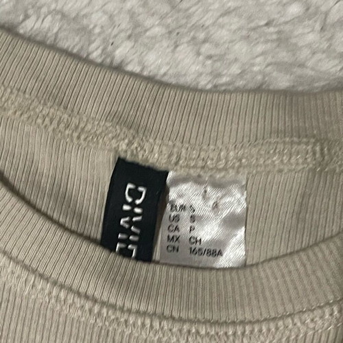 Women's ribbed T-shirt H&M small beige like new with ombre design
