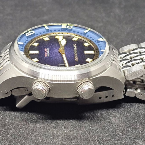 Spinnaker Bradner Pacific Blue watch like new, full set with bracelet links
