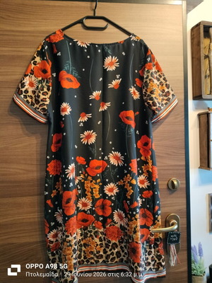 Dress with colorful print like new, stable fabric, sizes XL and XXL