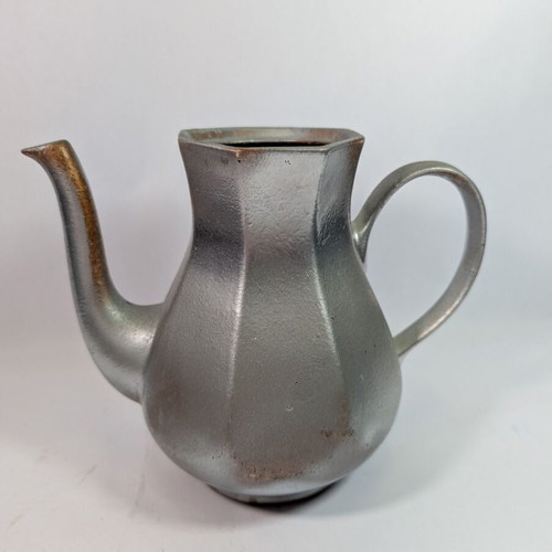 Decorative porcelain teapot silver with bronze used 18.5cm