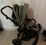 Baby stroller 2in1 like new with carrycot, seat, mosquito net and rain cover