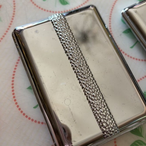 La Prairie Genuine Powder Refill Case like new