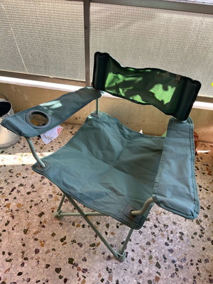 Quechua folding beach chair like new