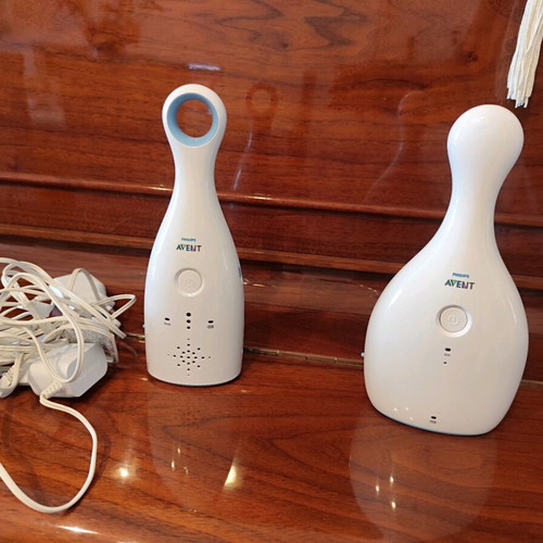 Philips Avent SCD845 baby monitor like new for infants and toddlers