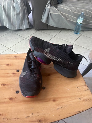 Nike Air Max Zoom sneakers, black and red