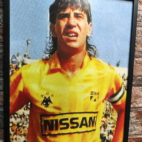 Framed sports idol photo 30x40 cm like new