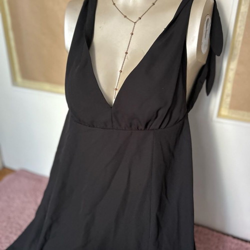 Black dress - Goldie