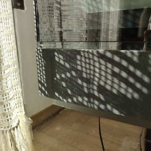 Bang & Olufsen television used 28 inches, 1980s model