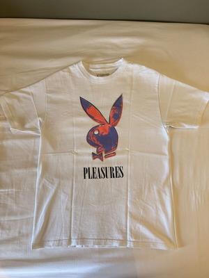Pleasures x Playboy T-shirt medium size like new, white