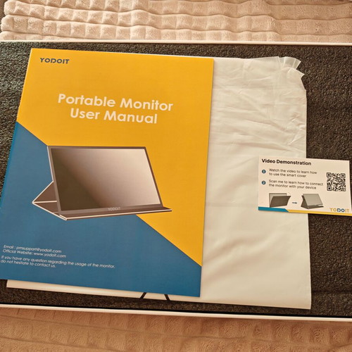 YODOIT PTM15 15.6" Full HD IPS portable monitor new, full set