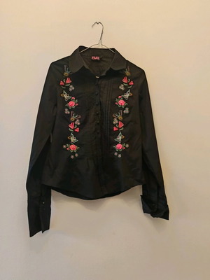 Shirt medium black like new