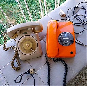 Παλιά σταθερά τηλέφωνα εποχής δύο μαζί 30€