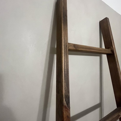 Bathroom Towel Ladder like new, modern wooden rack