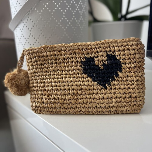 The White Company London Raffia Heart Pouch new, beige and blue