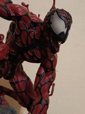 Carnage Statue Marvel Diamond Select Toys 23 cm like new