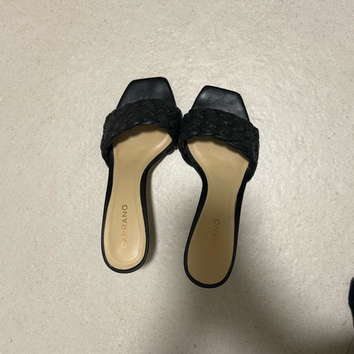 Carrano black leather sandals with 5.5 cm heel like new, size 39