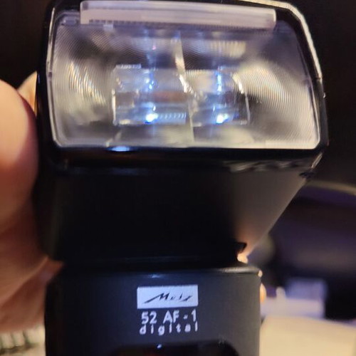Metz Mecablitz 52 AF-1 digital flash like new for Sony
