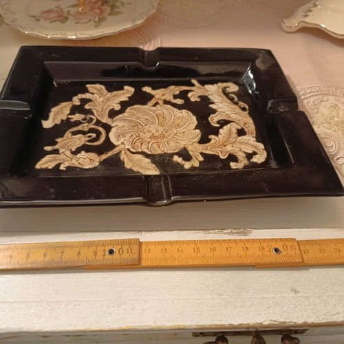 Ceramic ashtray large like new