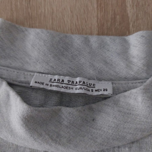 Zara Trafaluc T-shirt Small oversized like new, light gray