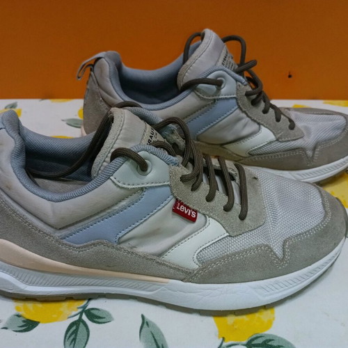 Levi's leather sneakers size 39 used, sport style, beige