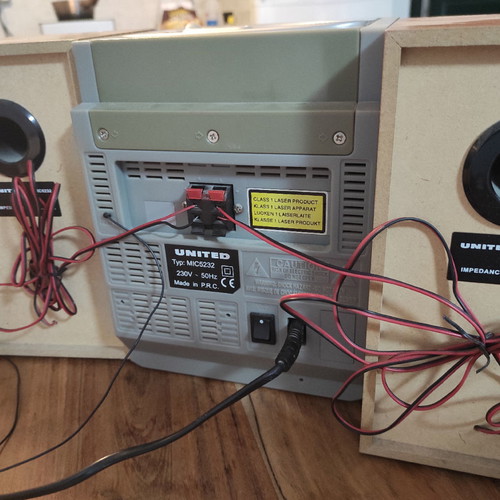 United sound system used with radio and cd player