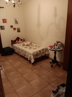 Single bed like new with mattress, handmade solid wood
