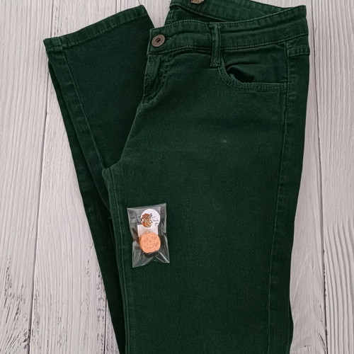 Stradivarius women's green slim fit jeans used, elastic fabric