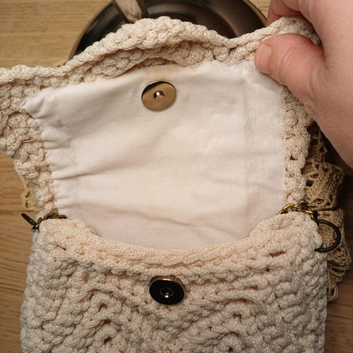 Handmade shoulder bag like new, white and beige