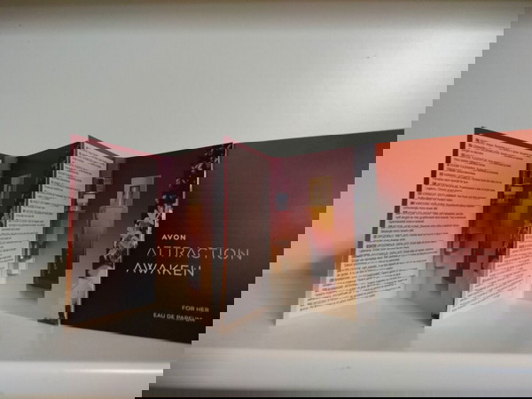 3 δείγματα γυναικείου αρώματος atraction awaken for her 1€