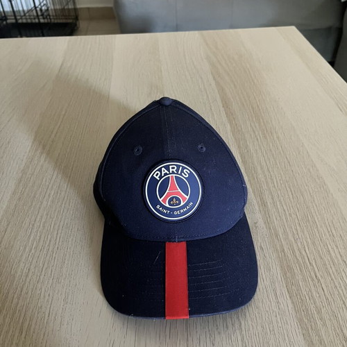 Paris Saint Germain cap like new, size 58, blue
