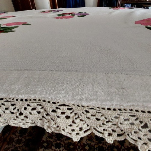 Tablecloth rectangular used 190x140cm vintage embroidered with flower motifs