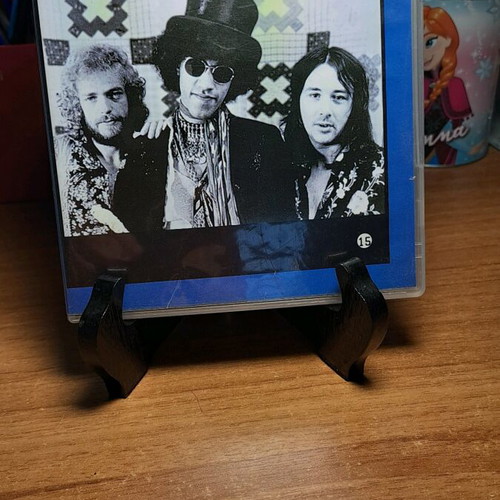 CD foreign songs used