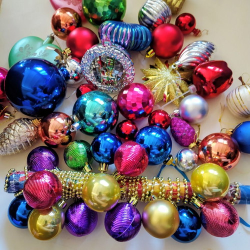 Christmas ornaments and balls set of 46, plastic