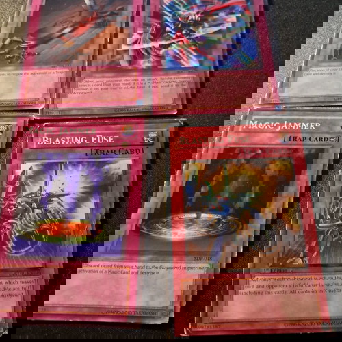 4 καρτες Yu-Gi-Oh