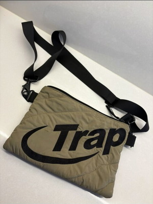 Trapstar bag like new, green