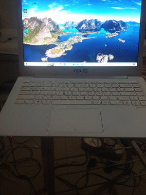 Asus SonicMaster laptop