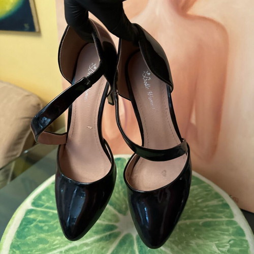 Belle Woman patent leather heels black size 37 like new