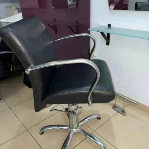 Hairdressing chairs used, set of 3