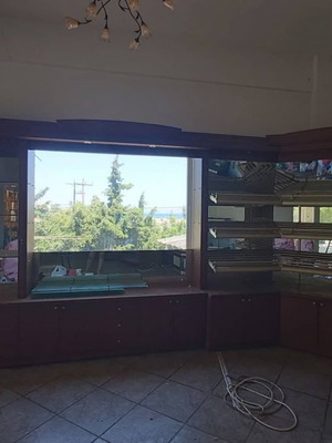 Βιτρίνα και ραφιέρα αρτοποιείου μεταχειρισμένη